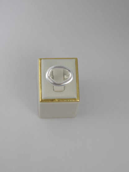 Anel Oval Liso Prateado