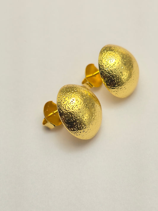Brinco Esfera Martelada Dourada