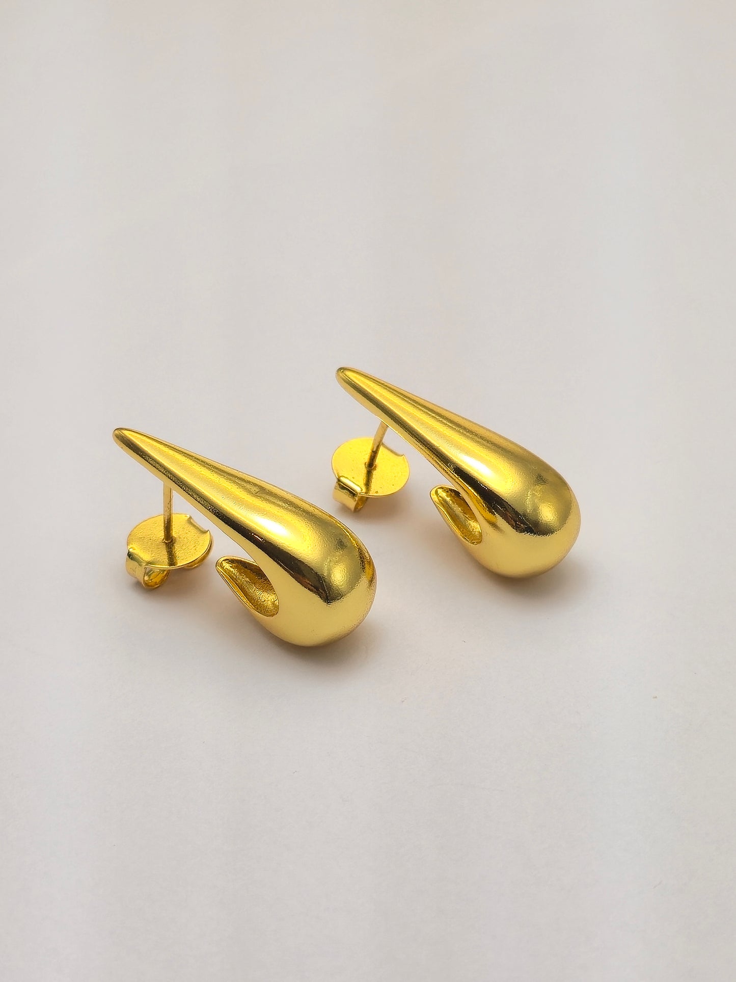 Brinco Gota Bold Lisa Banhado a Ouro