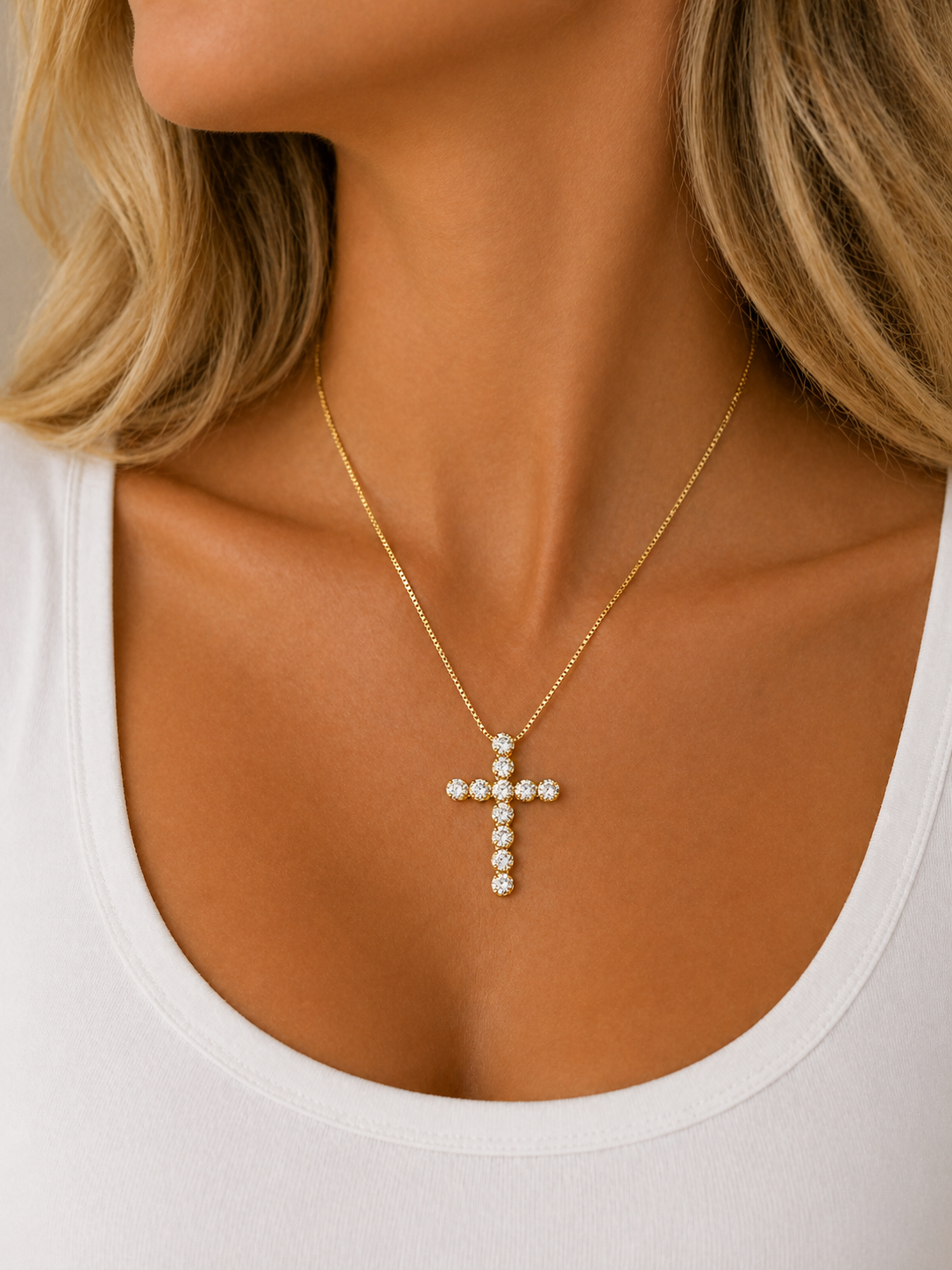 Colar Cruz Zircônias Banhado a Ouro